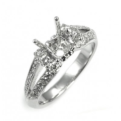 NJ Design Diamond Engagement Ring