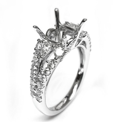 NJ Design Diamond Engagement Ring