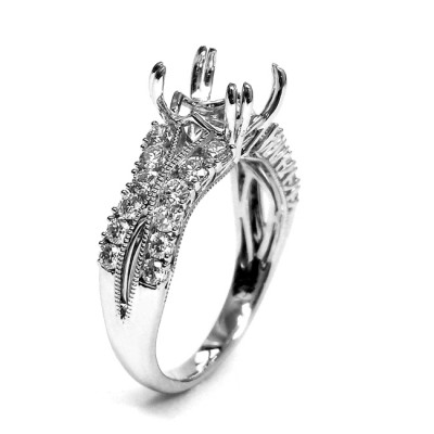 NJ Design Diamond Engagement Ring