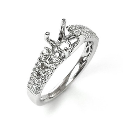 NJ Design Diamond Engagement Ring